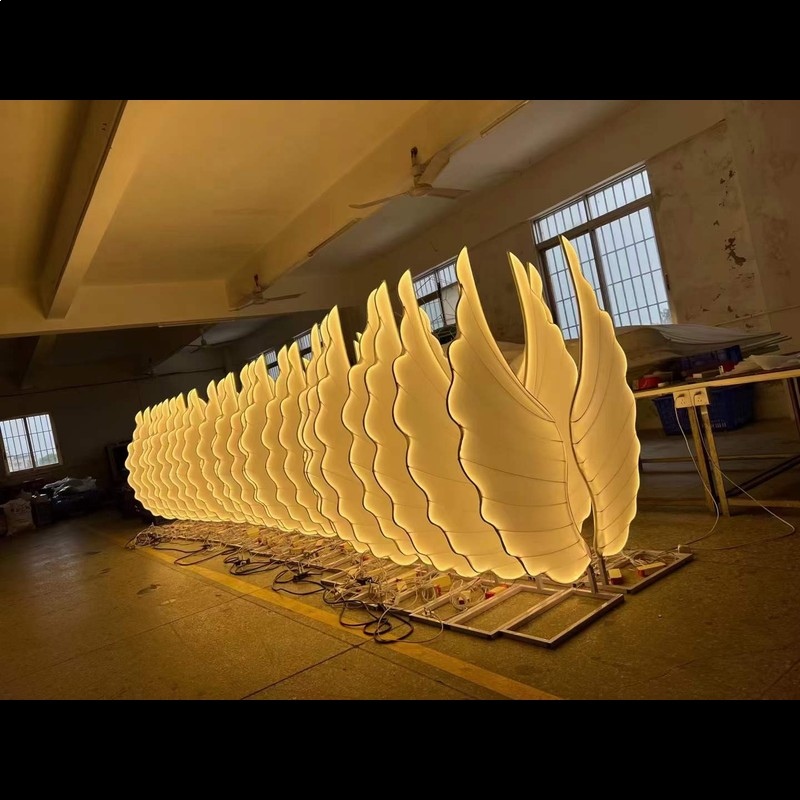 Glowing Angel Wings Light Prop - Wedding Lighting And Decor のレビューと価格