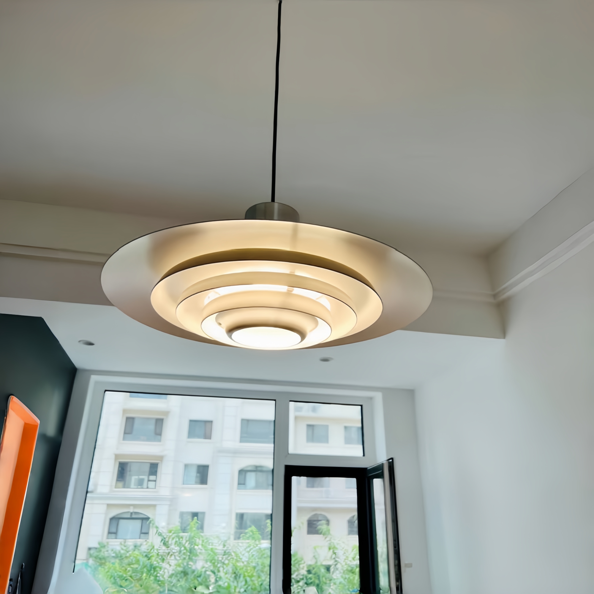 Modern Nordic Metal UFO Pendan - Decor Lighting Fixtures のレビューと価格